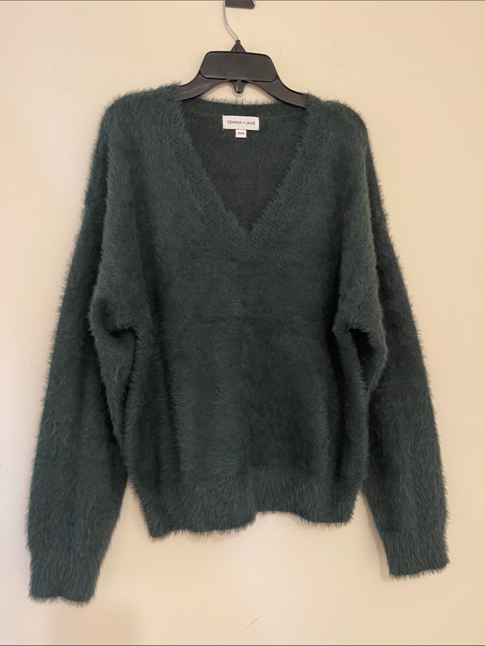 Gemma + Jane Forest Green Fuzzy V-Neck Sweater size M